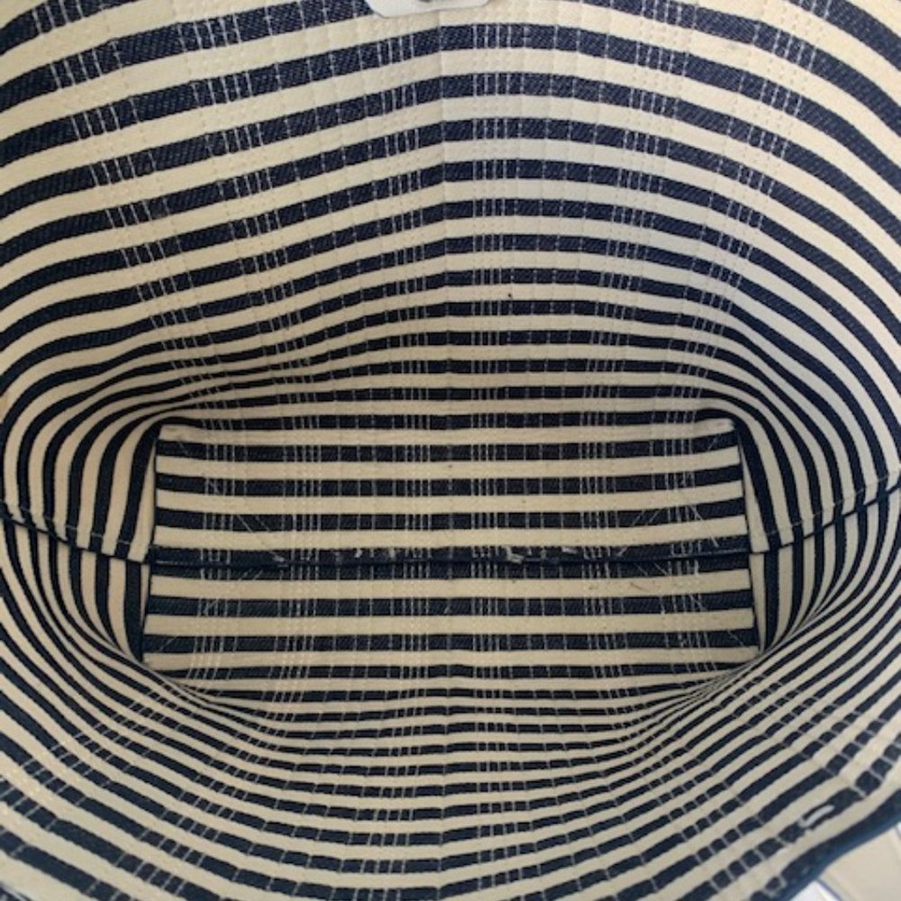 Splendid Key Biscayne Embossed Convertible Extra … - image 6